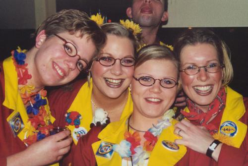 2001 opperkrotfeest brilletjes